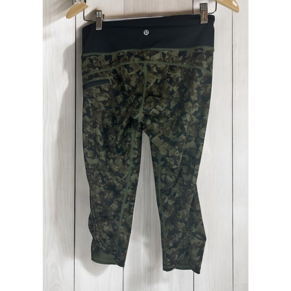 Lululemon Run Top Speed Crop Full On Luxtreme Mystic Jungle Fatigue Camo Size 4 - Picture 2 of 16
